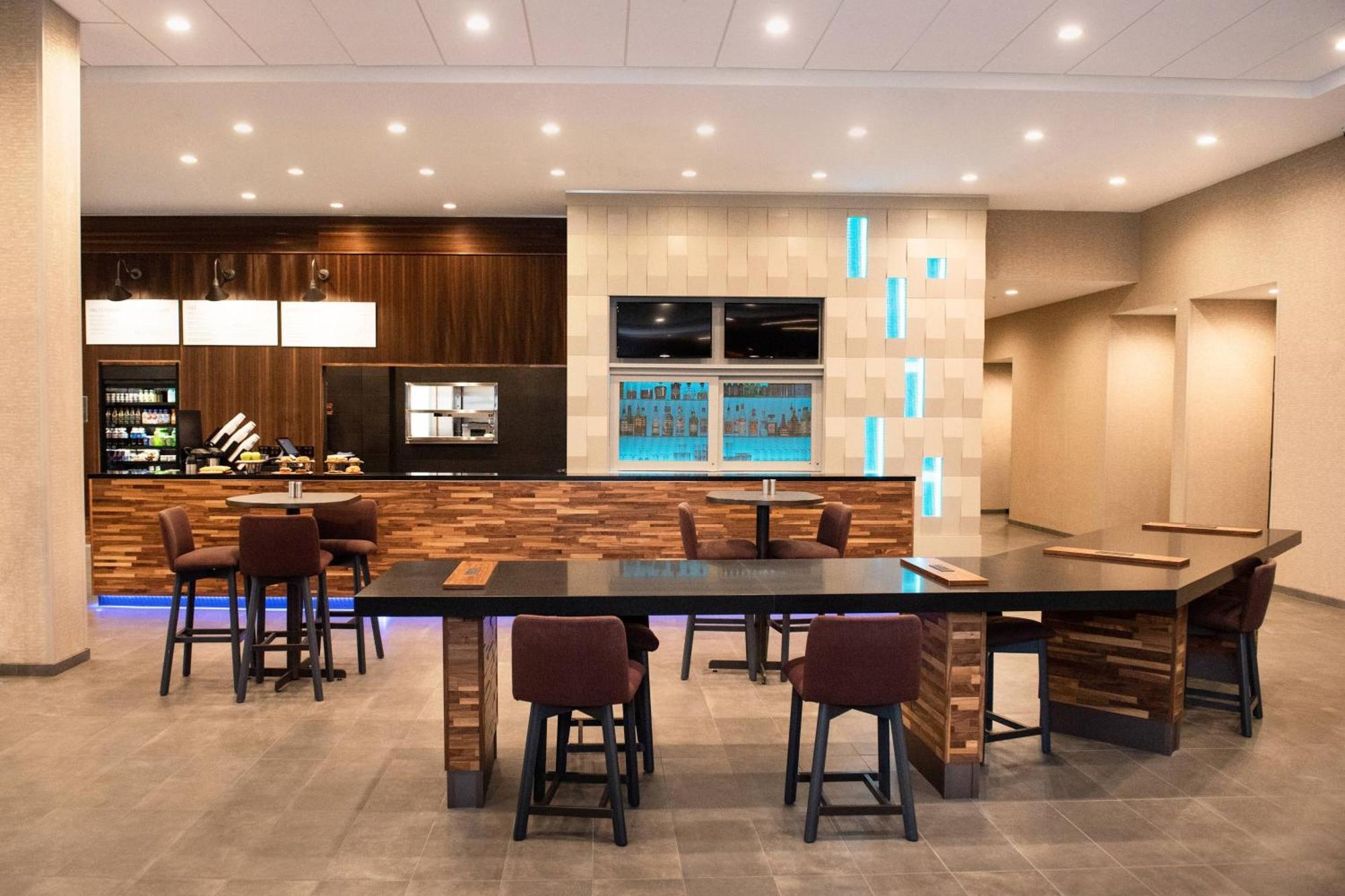 Courtyard By Marriott Mesa At Wrigleyville West Luaran gambar